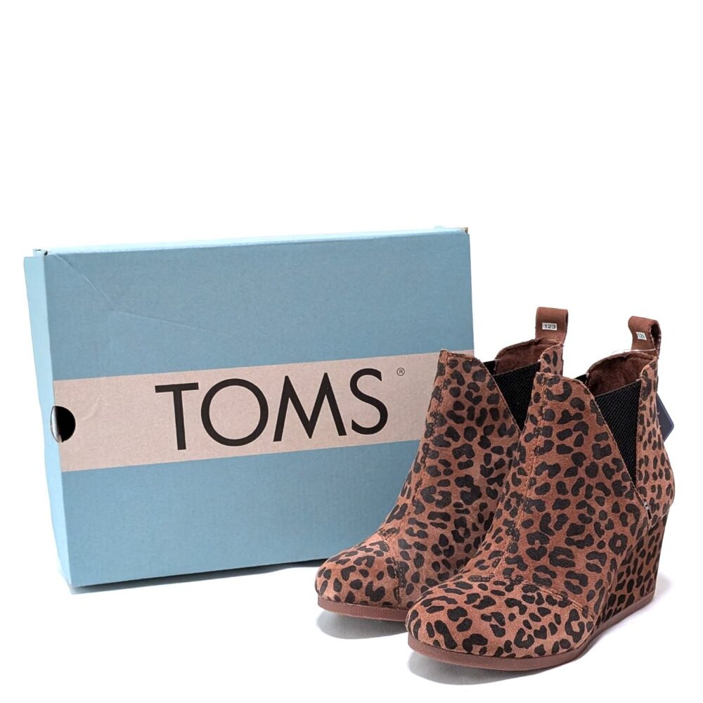 New in Box Toms Kelsey Leopard Print Suede Wedge Booties Boots Women's Size 6